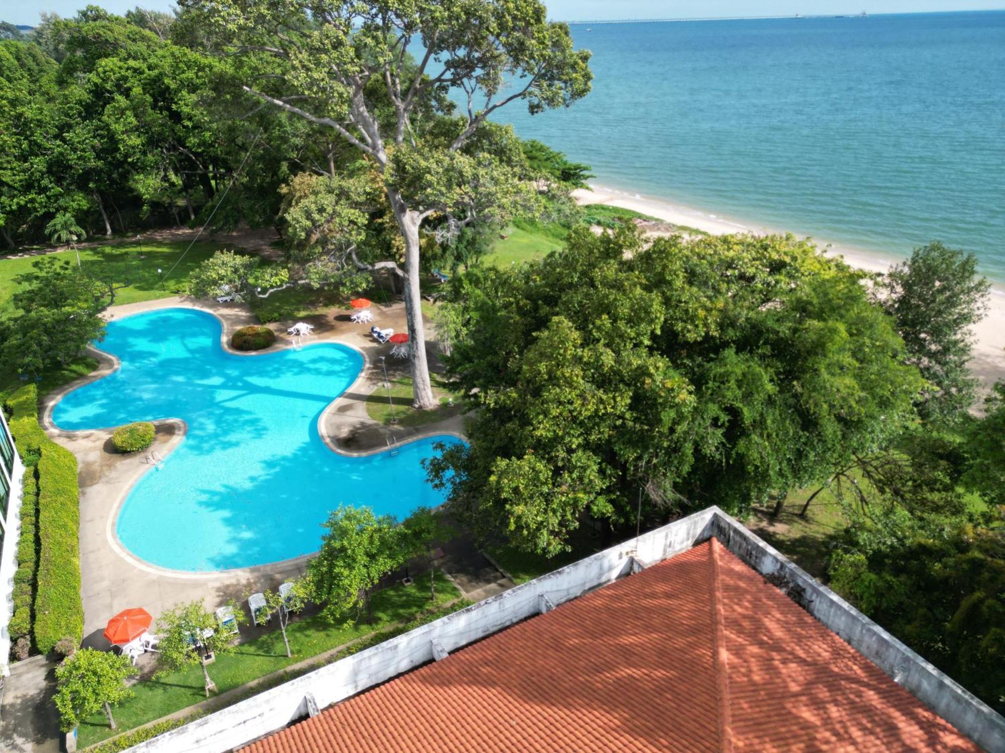 Purimas Beach Hotel & Spa Ban Chang  Exteriör bild