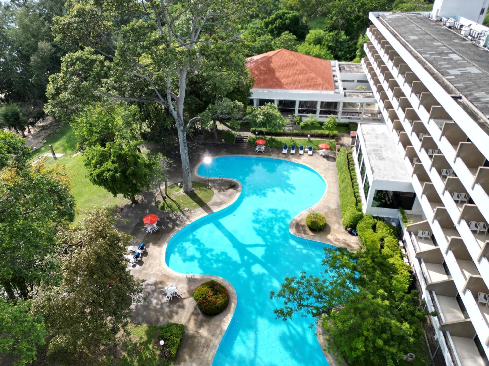 Purimas Beach Hotel & Spa Ban Chang  Exteriör bild