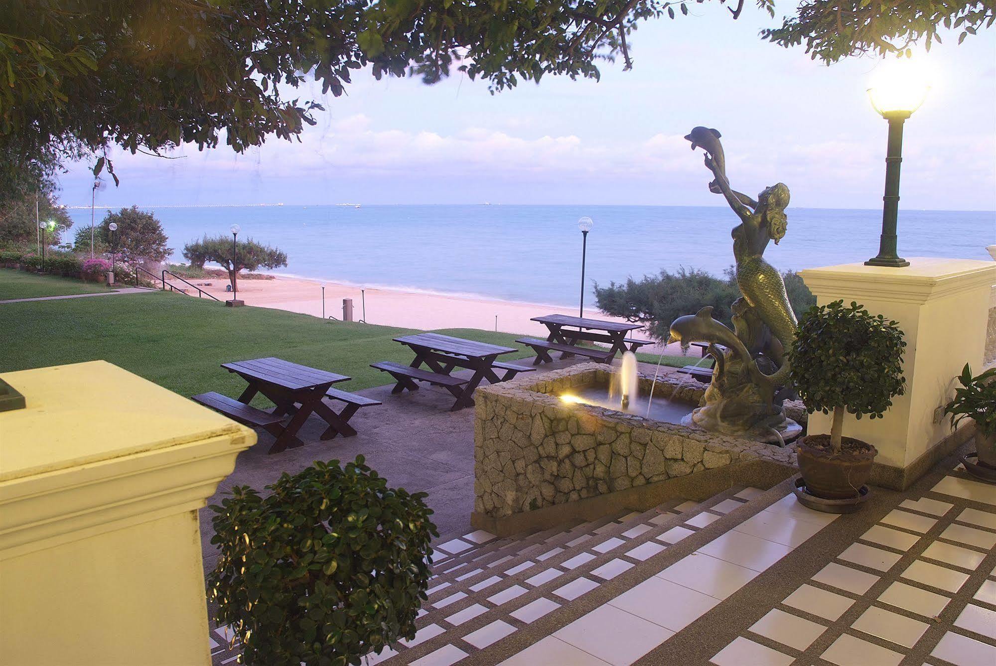 Purimas Beach Hotel & Spa Ban Chang  Exteriör bild